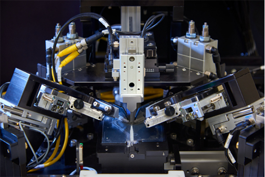 Automated machine to manufacture medical device