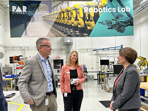 US Senator Amy Klobuchar visiting PAR Systems lab space