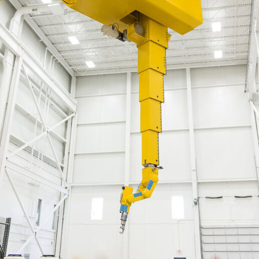 PAR telescoping mast for a remote handling system.